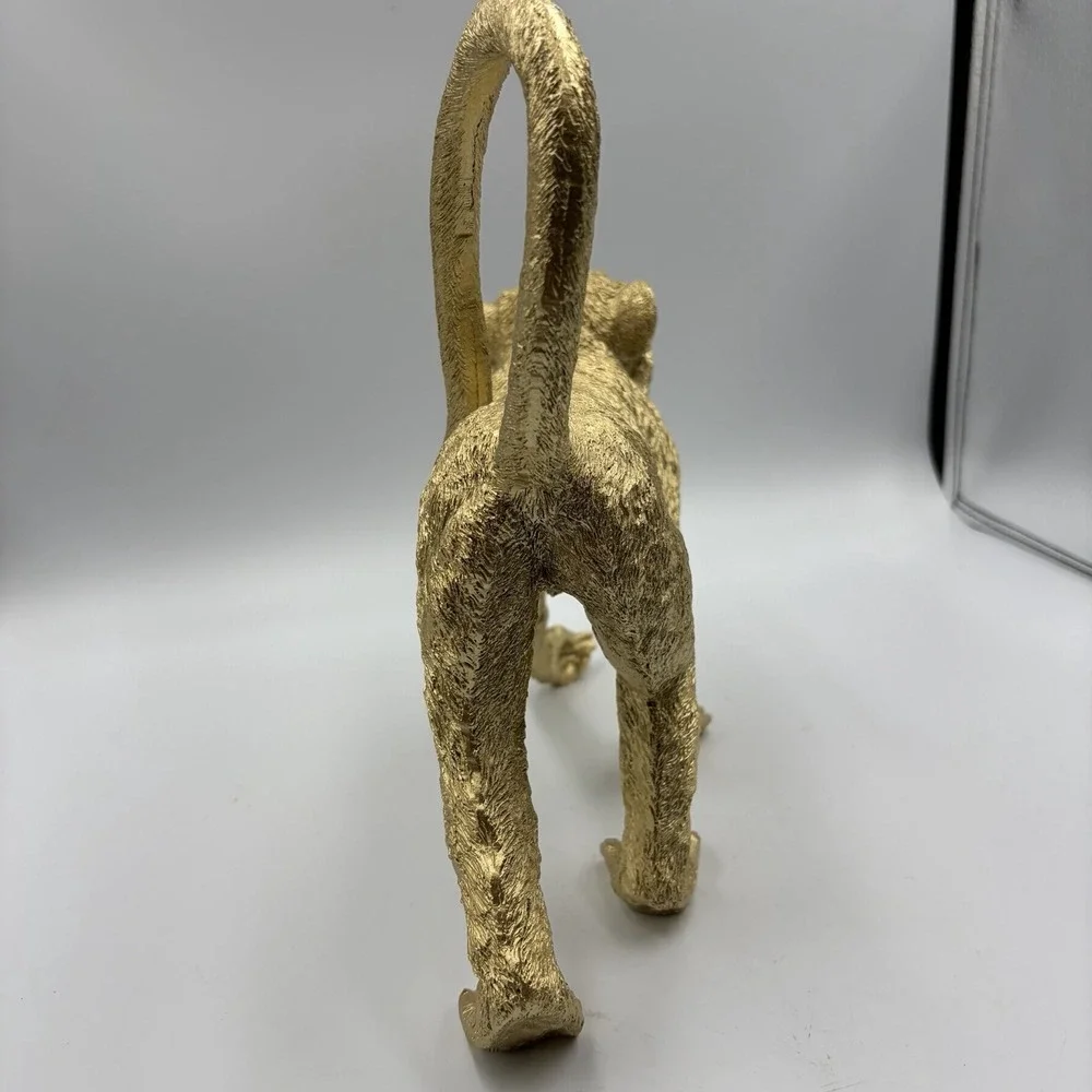 Polyresin‎ 10